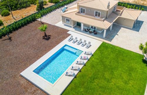 Carvoeiro Villa | Villa Paradise by Algarve Vacation