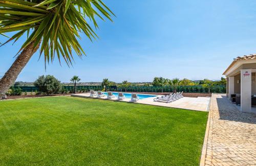 Carvoeiro Villa | Villa Paradise by Algarve Vacation