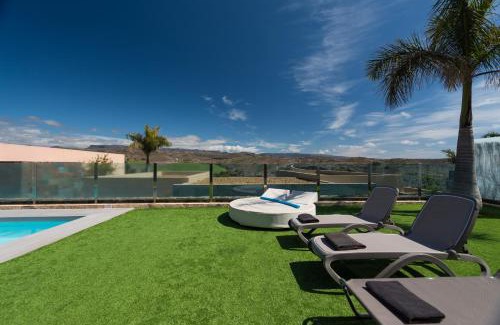 Salobre Ski Chalet | Villa Paradise