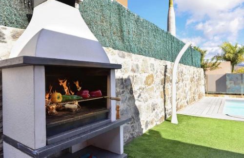 Salobre Ski Chalet | Villa Paradise