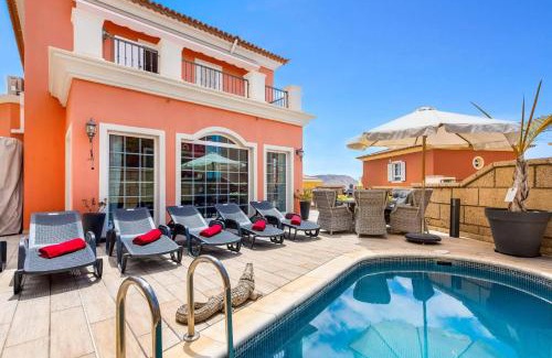 Chayofa Villa | Villa Paris by Villa Plus