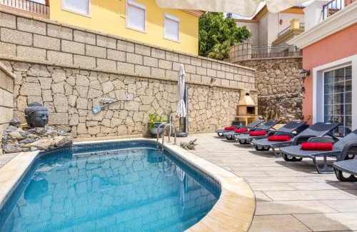 Chayofa Villa | Villa Paris by Villa Plus