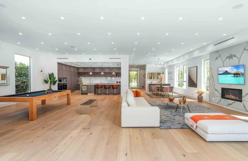 Beverly Hills Villa | Villa Pasha by LuxJB 🏆 16 Guests 🏆9 beds 🏆 Cinema & Gym