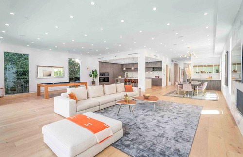 Beverly Hills Villa | Villa Pasha by LuxJB 🏆 16 Guests 🏆9 beds 🏆 Cinema & Gym