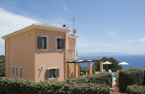Plateies Villa | Villa Penelope, Boundless Sea and Mountain Views With Private Swimming Pool