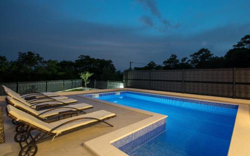 Skrbcici Villa | Villa Periska