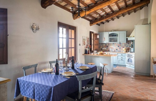 Montelovesco Villa | Villa Petroia - Six Bedroom Villa, Sleeps 12
