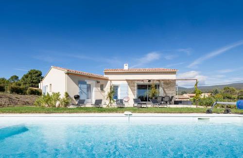 Saint-Saturnin-les-Apt House | Villa Piscine Chauffée & climatisation, 5min du village