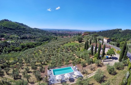 Margine Coperta-Traversagna Villa | Villa Pistoia - Private villa with heated pool near Lucca