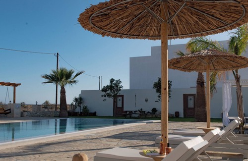 Faistos Villa | Villa Pnoe Seaside Luxurious, Seafront & Private