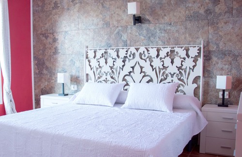 Las Arenas Villa | ✪ VILLA + PRIVATE POOL + BBQ + WiFi ✪