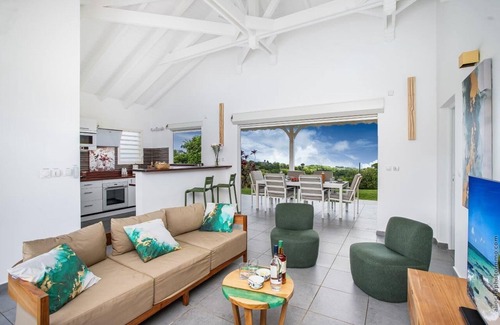 Sainte-Rose Villa | Villa, private pool, air-conditioned rooms, cistern, close to beaches and activities