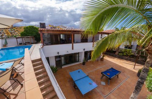 Santiago del Teide Villa | Villa Punta Negra HEATED POOL tenerifesummervillas