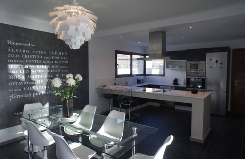 Uga Villa | Villa Rayito. Modern and spacious Villa, heated pool and beautiful views