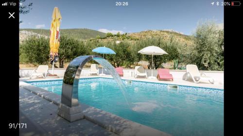 Kastel Stafilic House | Villa Rimac In Kastel Stafilic Mit Garten, Grill