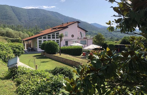 Beverino Villa | VILLA RIVIERA, Luxury Retreat with Large Pool, Tennis, Soccer field, near 5Terre