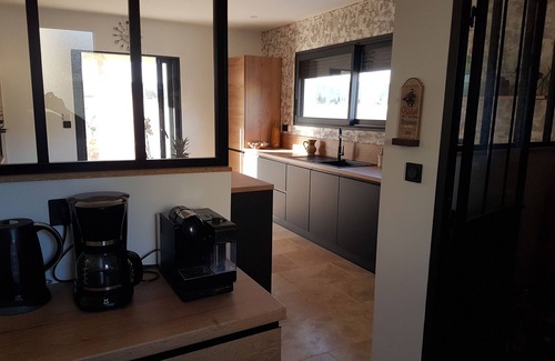 Saint-Genies-de-Comolas Villa | Villa Roc'Angel with swimming pool for 8 near Chateauneuf du Pape and Avignon
