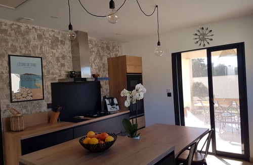 Saint-Genies-de-Comolas Villa | Villa Roc'Angel with swimming pool for 8 near Chateauneuf du Pape and Avignon