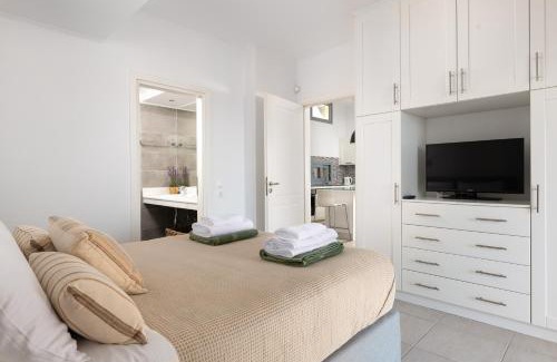 Vlicha Villa | Villa Rocabella with heated pool & jacuzzi in Lindos