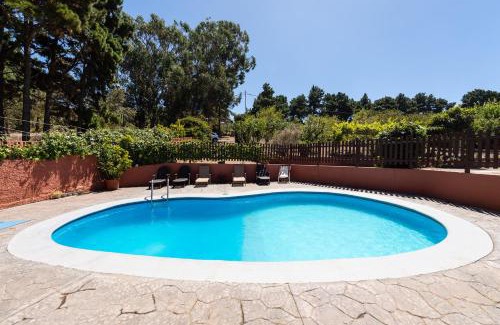 Galdar Villa | Villa Rural EL Poleo D&R con Piscina Climatizada Privada y Solárium