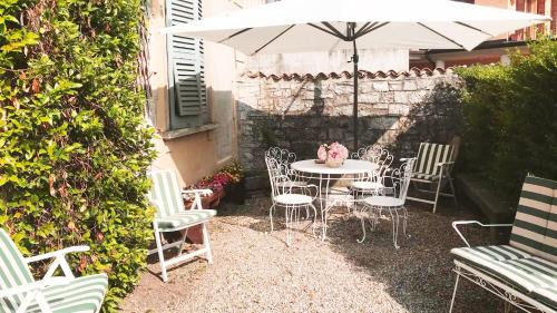 Lasnigo House | Villa Ruscone