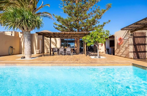 Tias Villa | Villa Santana - Four Bedroom Villa, Sleeps 8