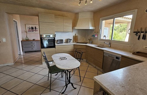 Sari-Solenzara House | VILLA SARI - SEA VIEW - AIR CONDITIONING