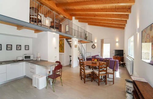 Zignago Villa | Villa Sasseta - Eight Bedroom Villa, Sleeps 16