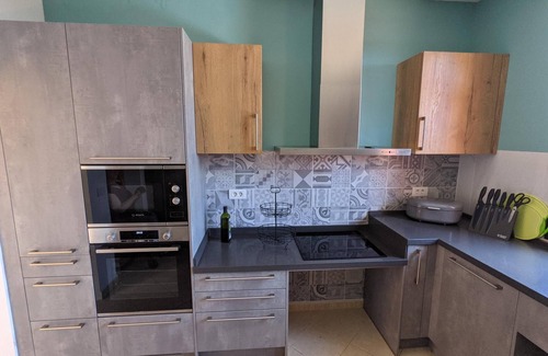 Atogo House | -Villa Savannah- private pool + jacuzzi, tropical garden, great views & tranquillity