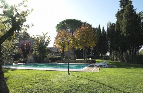 Colle di Val d'Elsa House | Villa Saveria A: A characteristic cottage surrounded by the greenery.