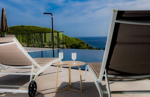 Bouillante Villa | Villa sea view and reserve cousteau with mirror pool 5*