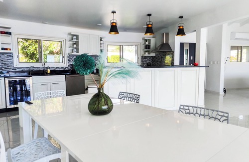 Dawn Beach Estates Villa | Villa Seascapes, a luxury 4-bedroom home with stunning 180° ocean view