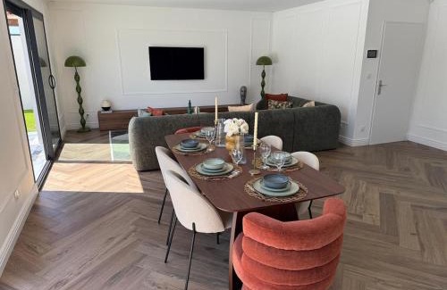 Artigues-pres-Bordeaux Villa | Villa Shaina with pool for 6 people