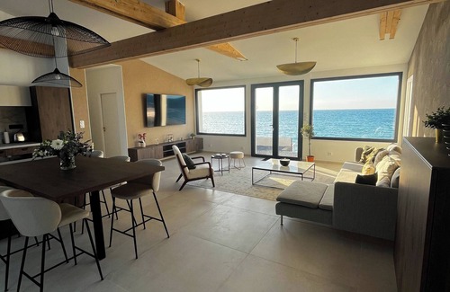 Cotentin Peninsula Villa | Villa Siam, Les Pieds Dans L'eau