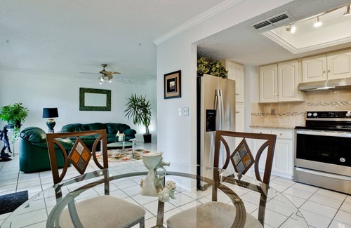 Park East Villa | VILLA SIESTA II - SARASOTA'S BEST KEPT DOWNTOWN SECRET with HEATED POOL!