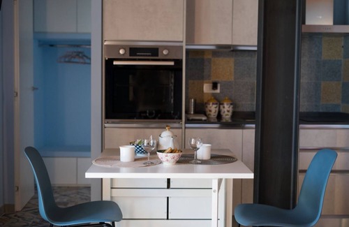 Cordigliano Apartment | Villa Silvana - Apt Giulia With Terrace & Parking