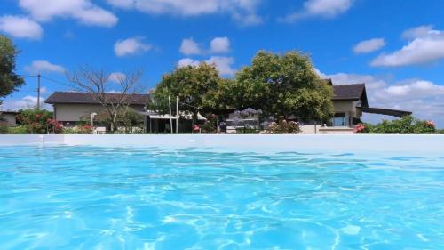 Sainte-Croix-Du-Mont Villa | Villa spacieuse avec piscine au milieu des vignes