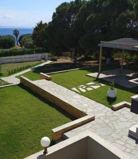 Nikita Villa | Villa Stadi