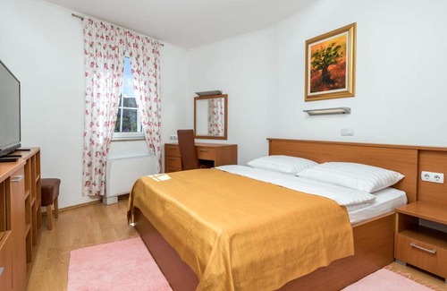 Rab Town Villa | Villa Superior