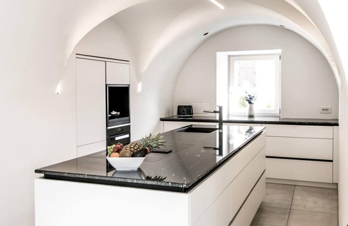 Colle Isarco Apartment | Villa Tribulaunblick – Exclusive apartment with fireplace, terrace & panorama