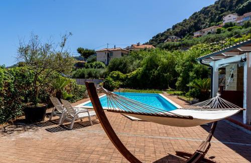 Seglia San Bernardo Villa | Villa Tamagna - Swimming Pool, Barbeque, Garden