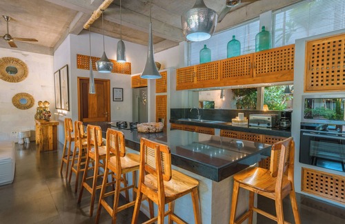 Sunset Road Villa | Villa Teman-Luxury 4BR Villa in Seminyak