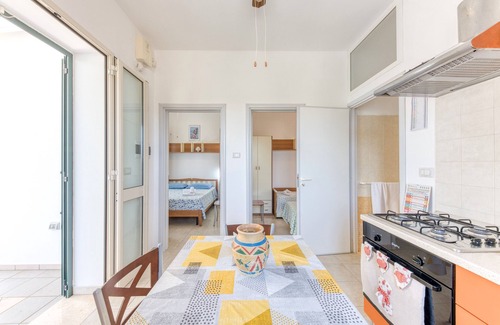 Posto Rosso Villa | Villa 'Terra Rossa - Piccola' with Private Terrace, Private Garden and Air Conditioning