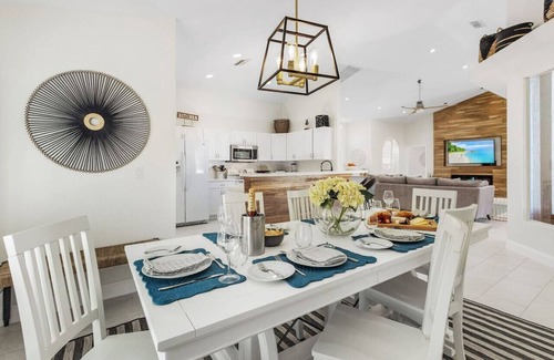 Central Naples House | Villa Terra Paradiso * luxury pool home with spa in Briarwood
