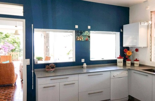 Malendure Villa | Villa The Pretty Mermaid with pool and stunning views.