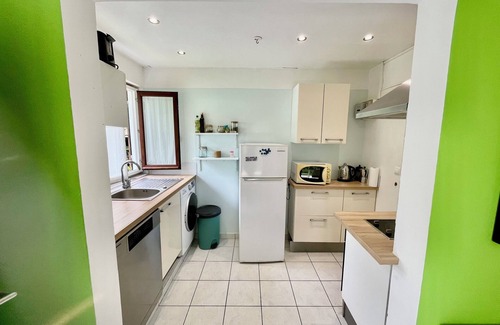 Riviere-Sens Villa | Villa Ti Kaz Houelmont nested in a tropical garden next to Riviere Sens beach