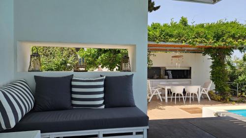 Kaminia Villa | Villa Titi