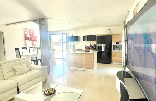Vidauban Villa | Villa Tout Confort, à 30' de St Tropez, 30' de Ste Maxime, 30' de Fréjus,