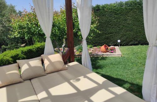 Nea Propontida House | Villa Traditional Estate Heated Pool & Garden, 5 bedrooms