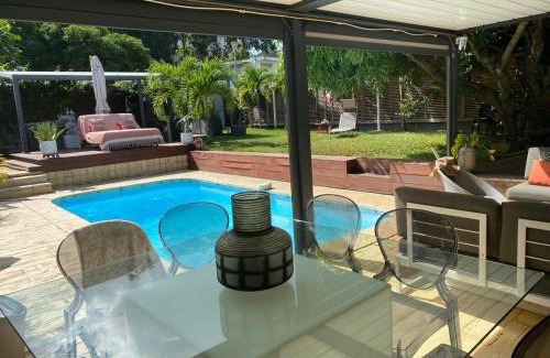 Les Abymes Villa | Villa Tropiraizet